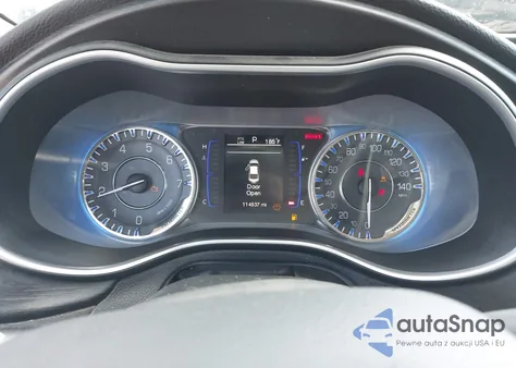 2015 Chrysler 200 Limited из США, поврежденный, VIN 1C3CCCAB9FN691275